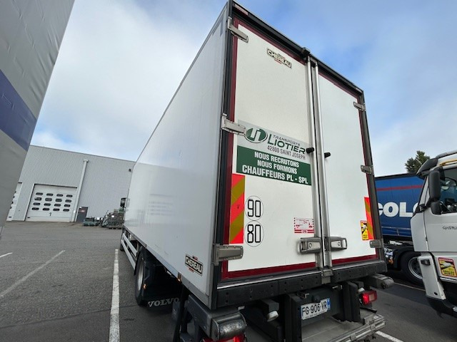 Volvo FM - Refrigerator truck: picture 4 Volvo FM - Refrigerator truck: picture 4