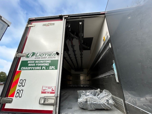 Volvo FM - Refrigerator truck: picture 5 Volvo FM - Refrigerator truck: picture 5