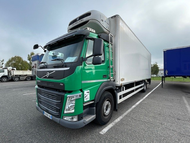 Volvo FM - Refrigerator truck: picture 1 Volvo FM - Refrigerator truck: picture 1
