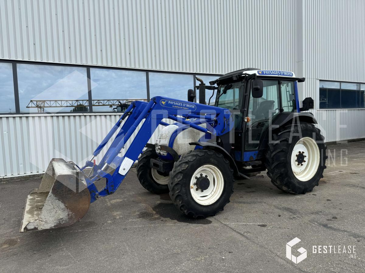 Valtra A72 - Farm tractor: picture 1 Valtra A72 - Farm tractor: picture 1