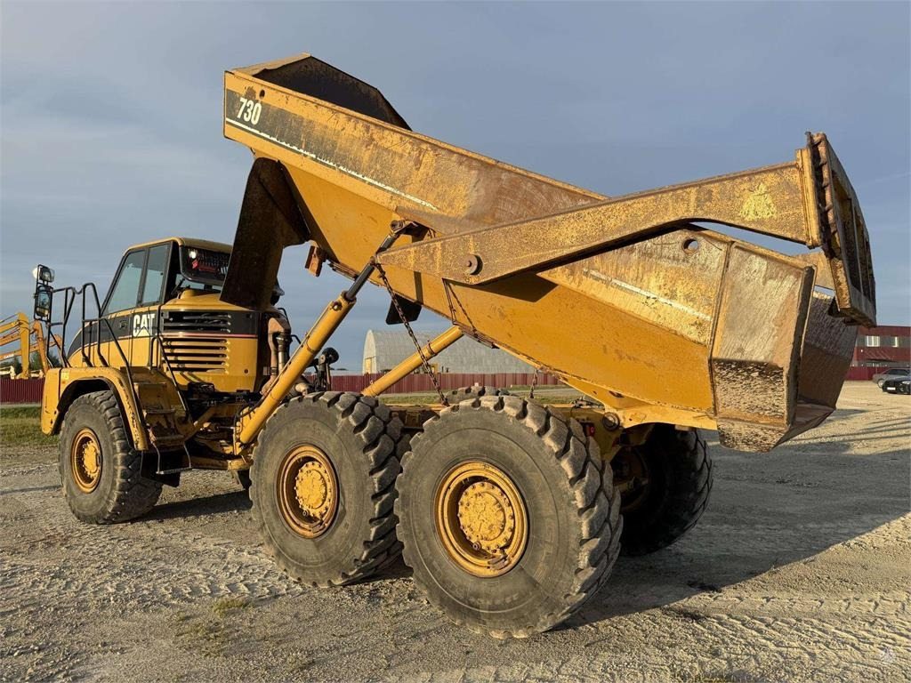CAT 730  - Articulated dumper: picture 3 CAT 730  - Articulated dumper: picture 3