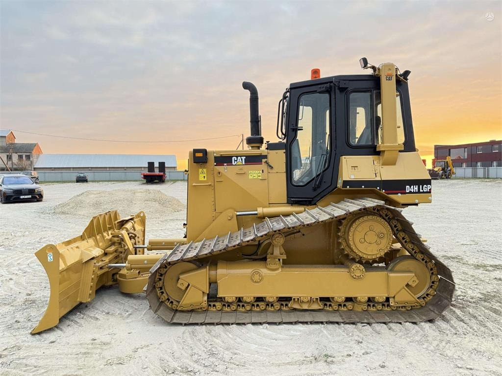 CAT D4H LGP USA MADE - Bulldozer: picture 2 CAT D4H LGP USA MADE - Bulldozer: picture 2