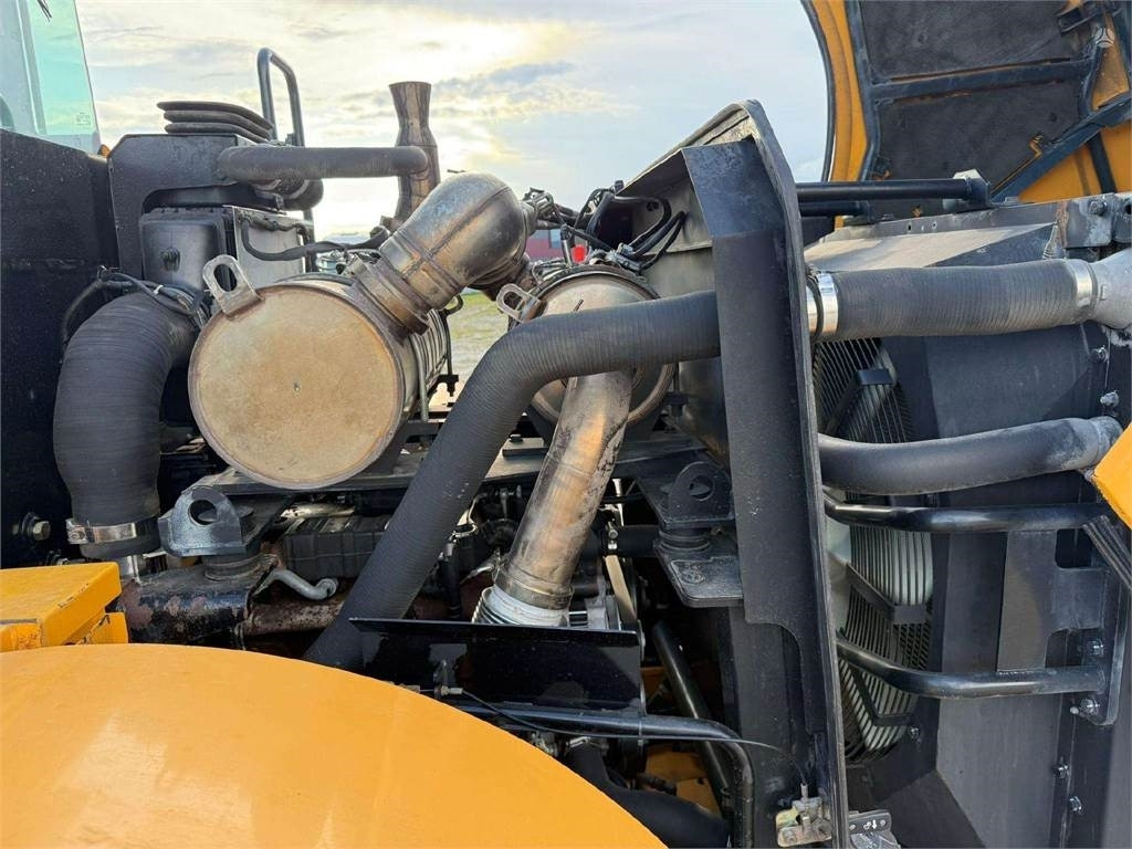 Wheel loader Hyundai HL 955: picture 17 Wheel loader Hyundai HL 955: picture 17