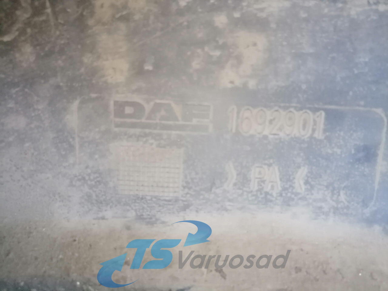 DAF Fan shroud 1692901 - Radiator for Truck: picture 4 DAF Fan shroud 1692901 - Radiator for Truck: picture 4