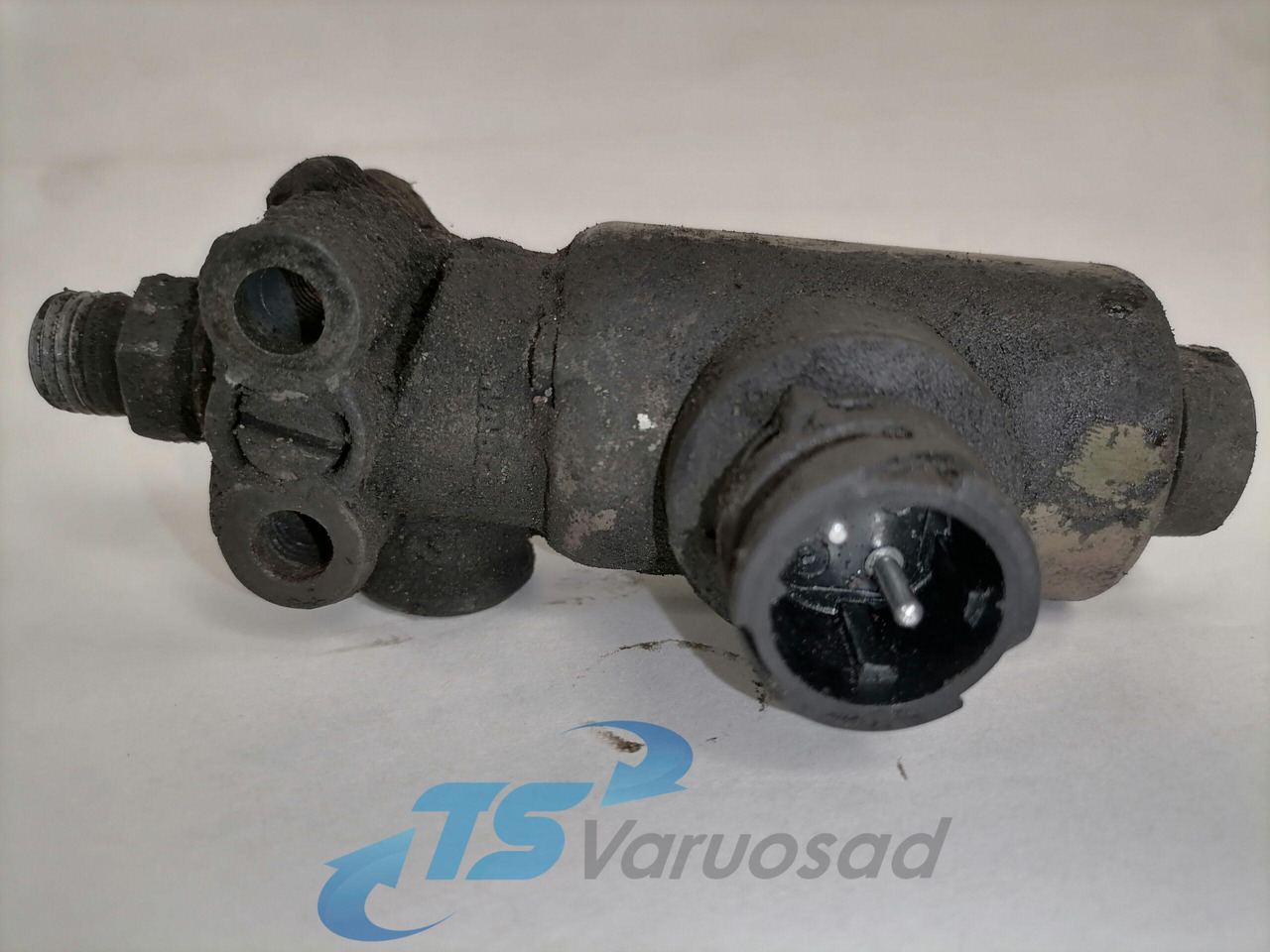 DAF Solenoid valve 4721726860 - Brake valve for Truck: picture 3 DAF Solenoid valve 4721726860 - Brake valve for Truck: picture 3
