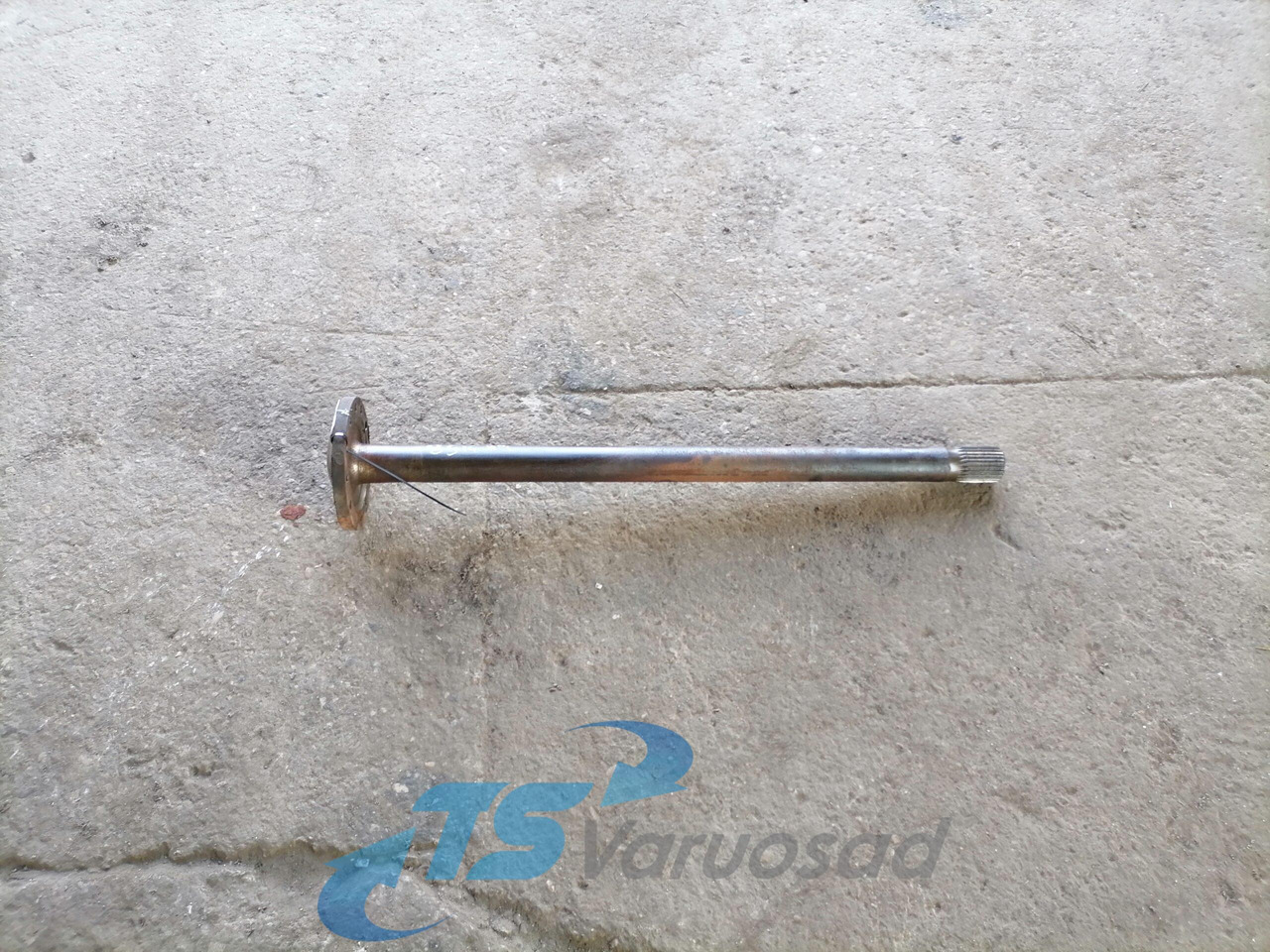 MAN Drive shaft 81355020136 - Drive shaft for Truck: picture 1 MAN Drive shaft 81355020136 - Drive shaft for Truck: picture 1