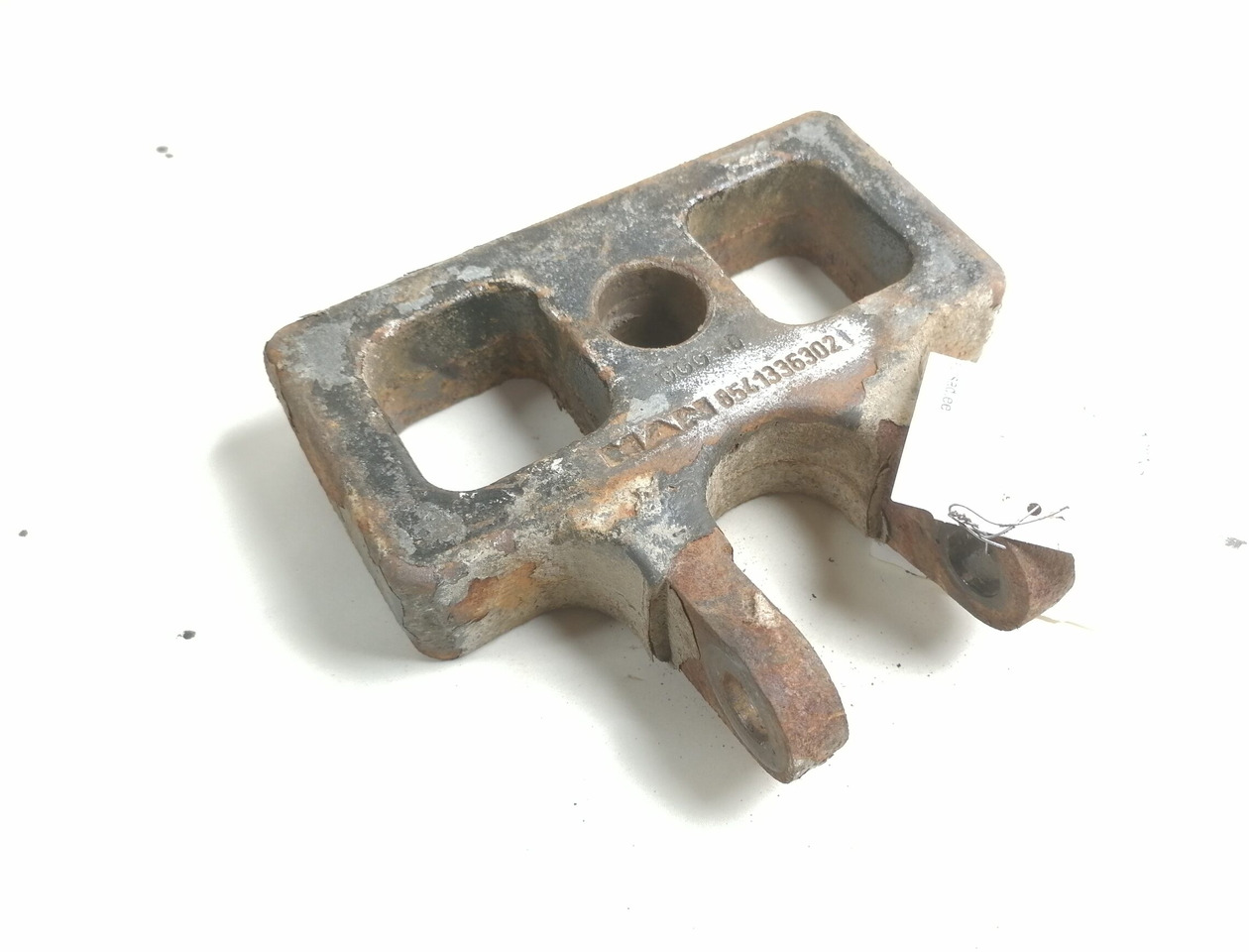 MAN Shock absorber mounting 85413363021 - Suspension for Truck: picture 1 MAN Shock absorber mounting 85413363021 - Suspension for Truck: picture 1