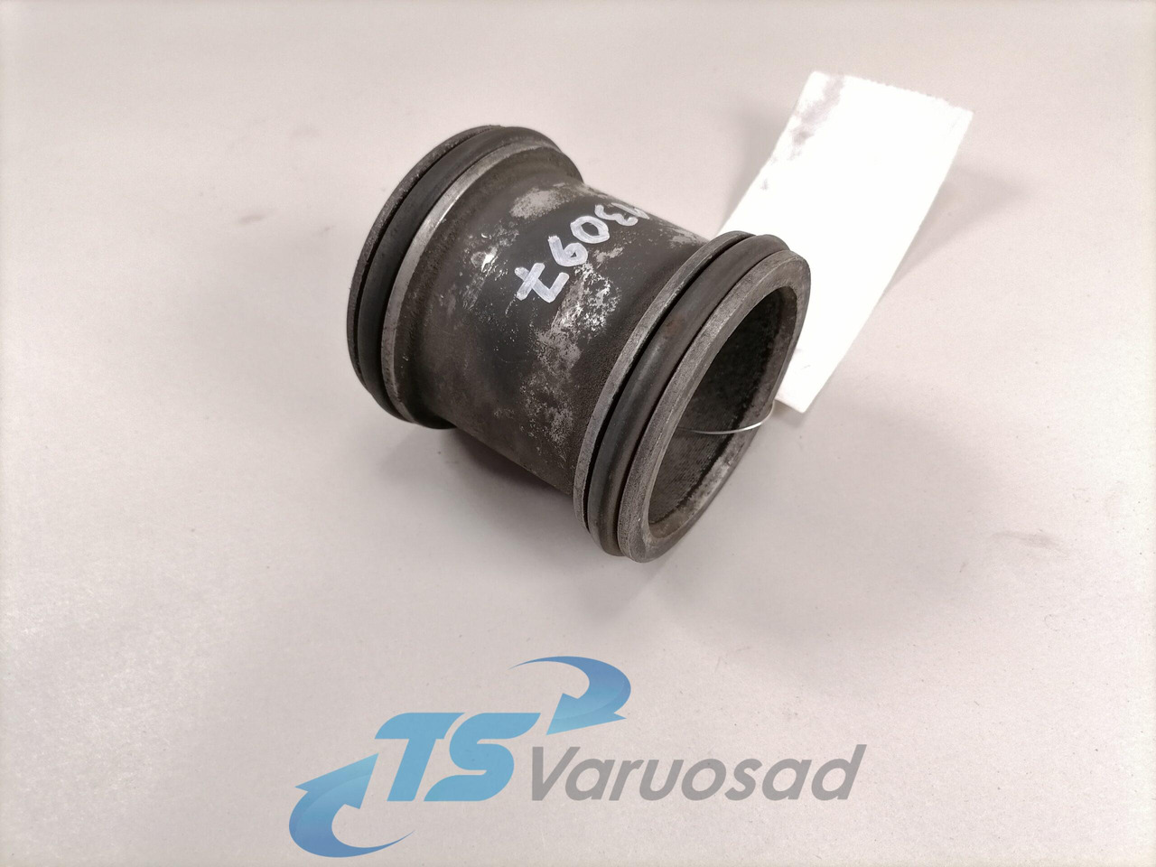 Scania Intake manifold 1422711 - Intake manifold for Truck: picture 1 Scania Intake manifold 1422711 - Intake manifold for Truck: picture 1
