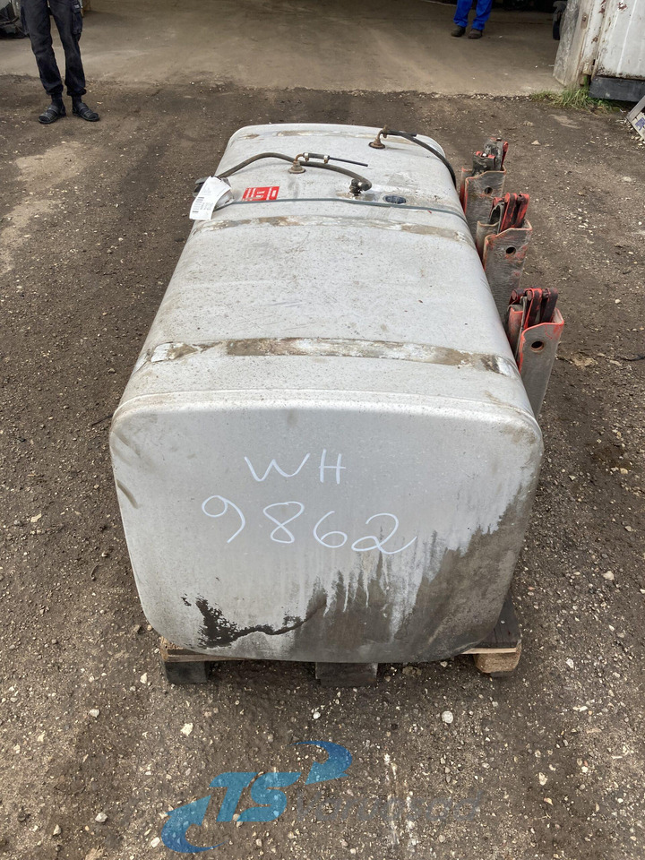 Scania Kütusepaak 600L 1517308 - Fuel tank for Truck: picture 4 Scania Kütusepaak 600L 1517308 - Fuel tank for Truck: picture 4