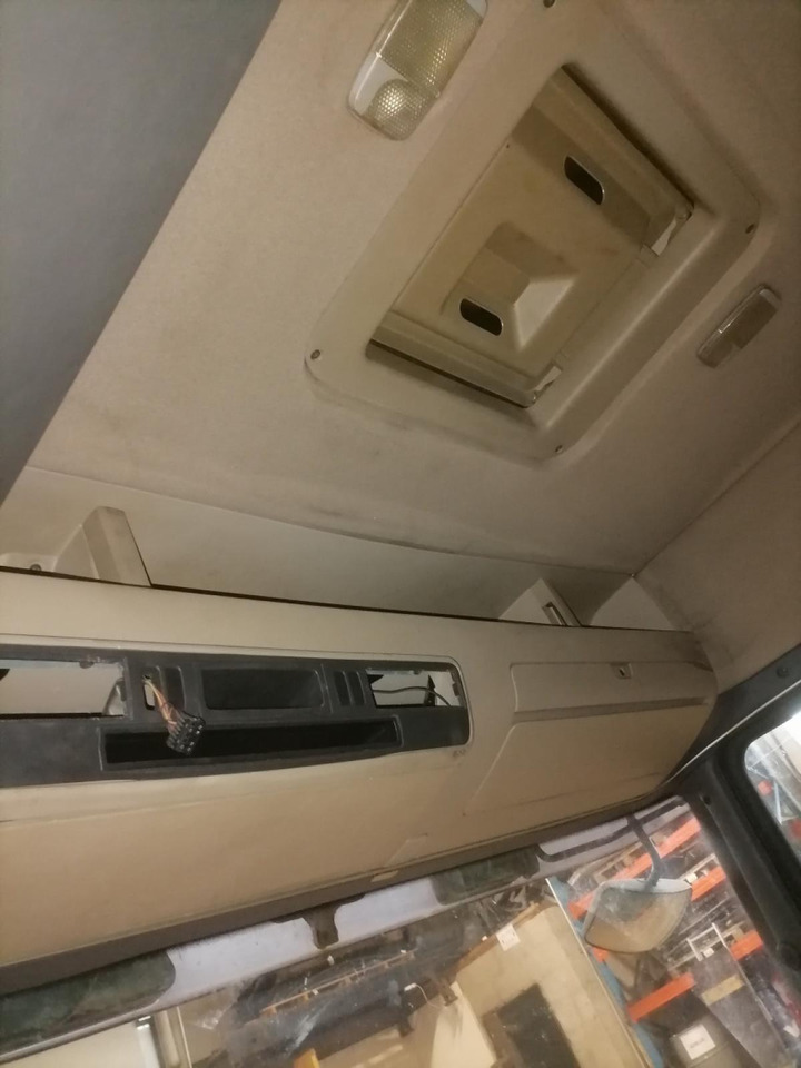 Cab and interior for Truck Scania Scania kabiin, CR19 High 1942940: picture 9