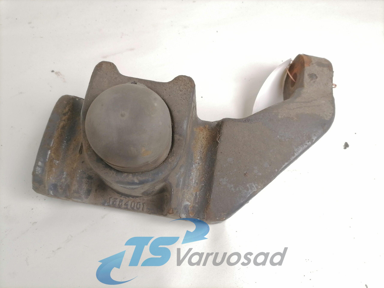 Scania Shock absorber mounting 1354061 - Suspension for Truck: picture 1 Scania Shock absorber mounting 1354061 - Suspension for Truck: picture 1