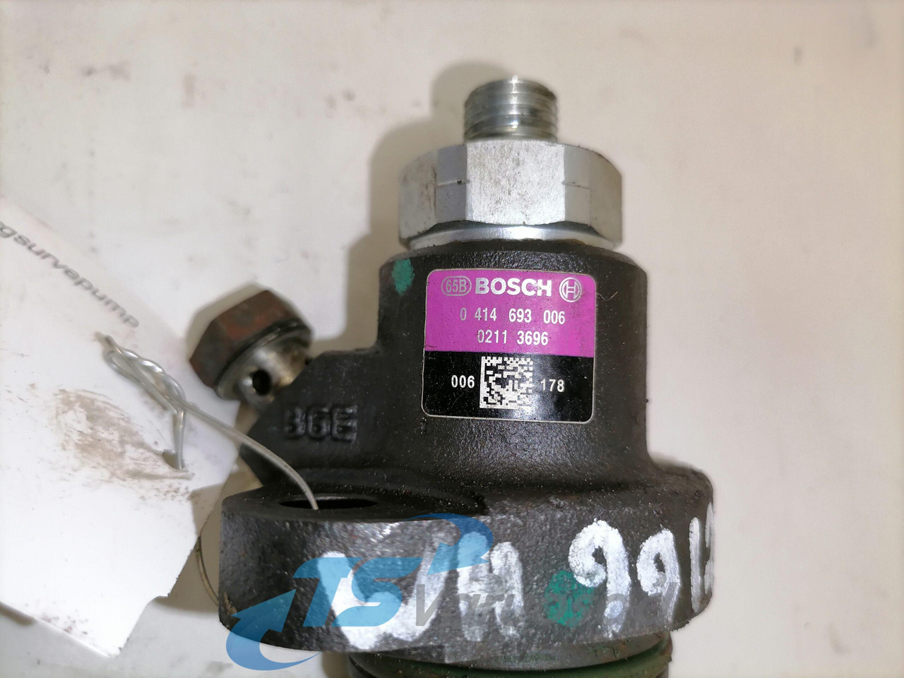 Volvo High pressure pump 0414693006 - Fuel pump for Truck: picture 2 Volvo High pressure pump 0414693006 - Fuel pump for Truck: picture 2