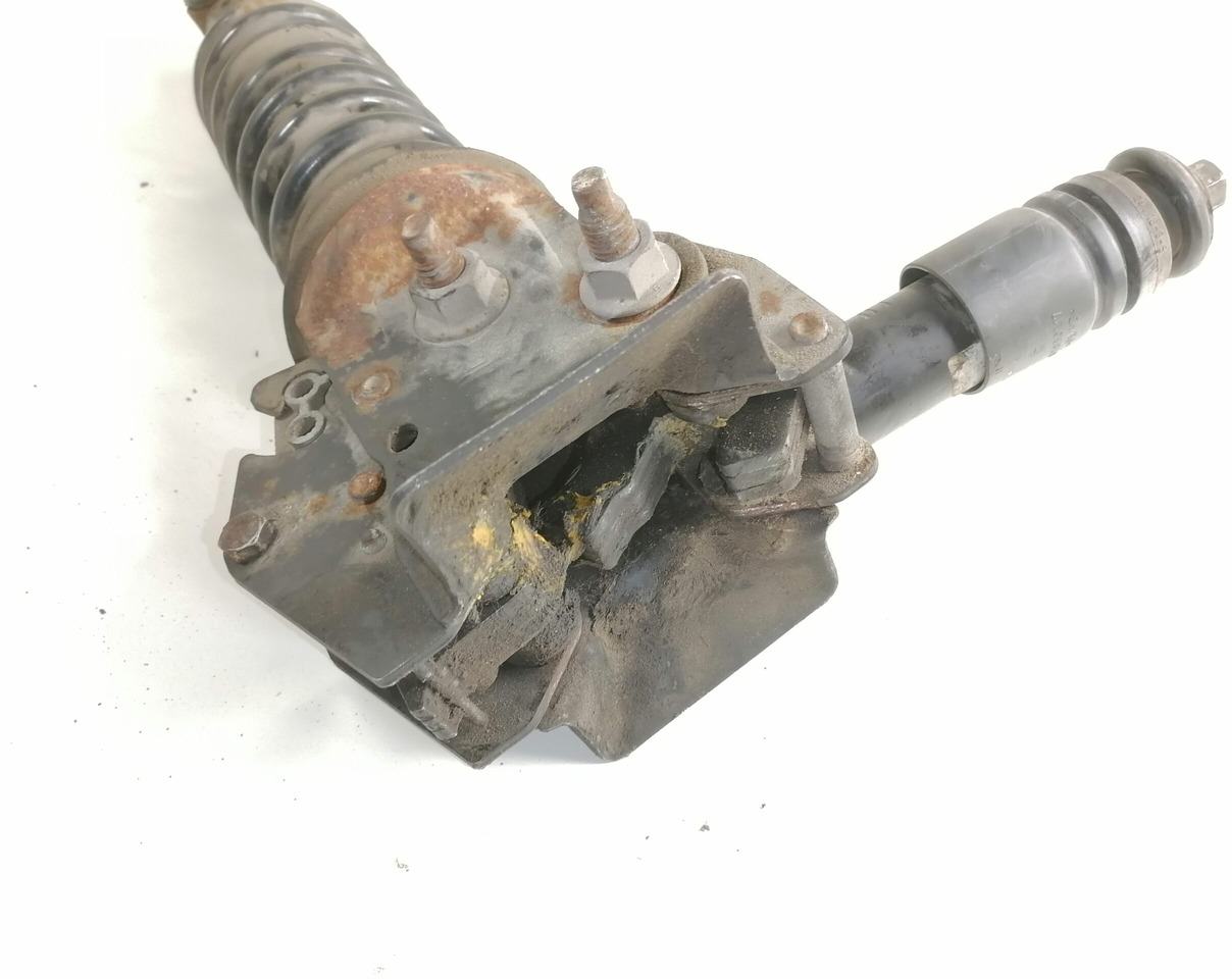 Volvo Kabiini lukusti 22247233 - Cab suspension for Truck: picture 4 Volvo Kabiini lukusti 22247233 - Cab suspension for Truck: picture 4