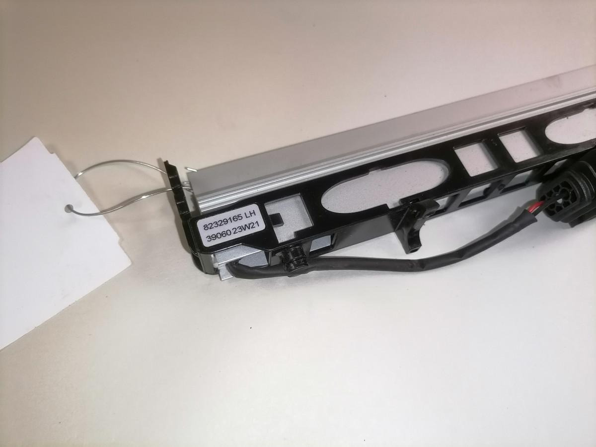 Volvo Kabiini reklaamvalgusti 82329165 - Lights/ Lighting for Truck: picture 3 Volvo Kabiini reklaamvalgusti 82329165 - Lights/ Lighting for Truck: picture 3