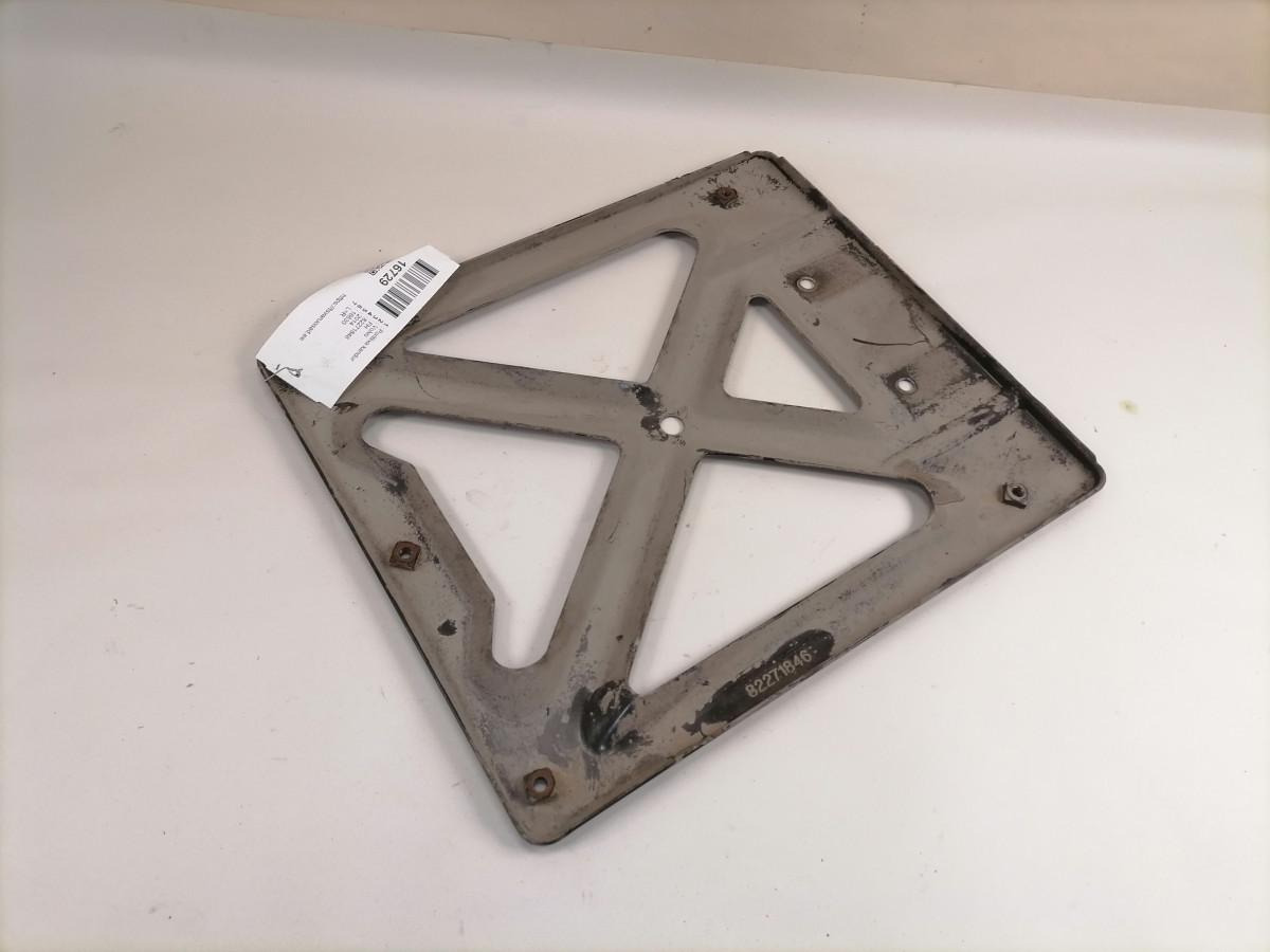 Volvo Mudguard bracket 82271846 - Universal part for Truck: picture 2 Volvo Mudguard bracket 82271846 - Universal part for Truck: picture 2