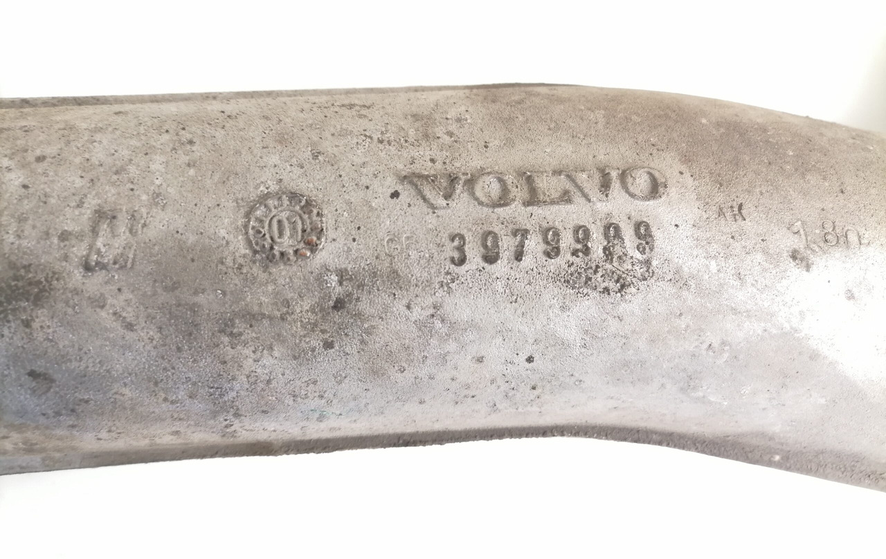Volvo intercooler pipe 3979999 - Intercooler for Truck: picture 4 Volvo intercooler pipe 3979999 - Intercooler for Truck: picture 4