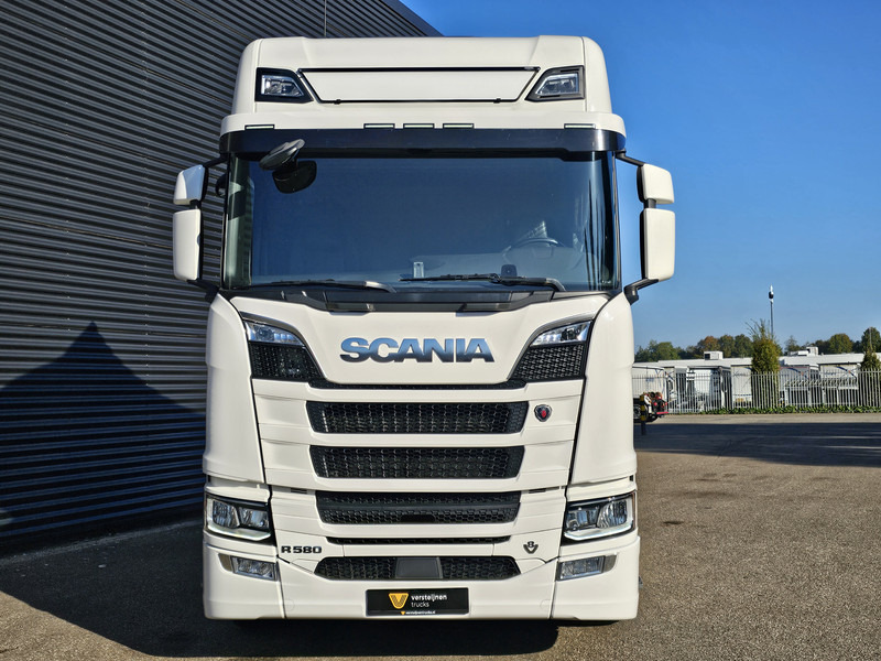 Scania R580 V8 / 6x4 / FULL AIR / RETARDER - Tractor truck: picture 4 Scania R580 V8 / 6x4 / FULL AIR / RETARDER - Tractor truck: picture 4