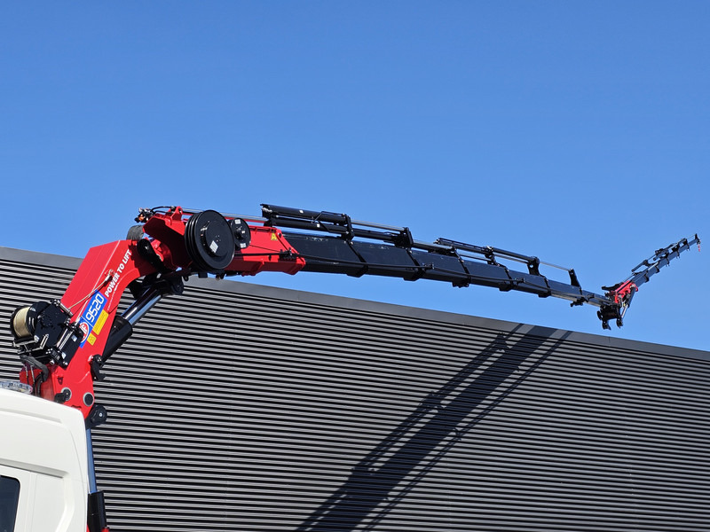 Scania R590 8x2*6 HMF 9520 + JiB + WINCH / TRACTOR / - Tractor truck: picture 3 Scania R590 8x2*6 HMF 9520 + JiB + WINCH / TRACTOR / - Tractor truck: picture 3