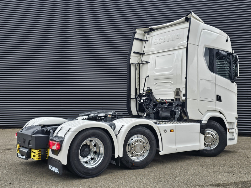 Scania S660 V8 6x2/4 / 2 x PTO / PARKING COOLER / FULL AIR - Tractor truck: picture 2 Scania S660 V8 6x2/4 / 2 x PTO / PARKING COOLER / FULL AIR - Tractor truck: picture 2