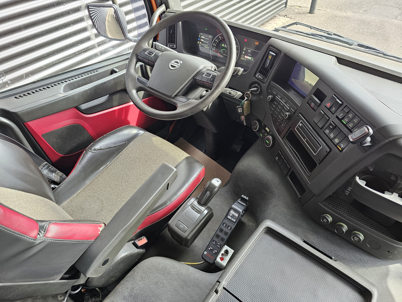 Hook lift truck, Crane truck Volvo FMX 460 8x4-4 / HIAB Z CRANE + HOOKLIFT: picture 18