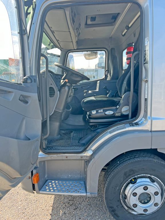 Mercedes-Benz 818 4X2 ROM Toilettenwagen guter Zustand - Vacuum truck: picture 5 Mercedes-Benz 818 4X2 ROM Toilettenwagen guter Zustand - Vacuum truck: picture 5