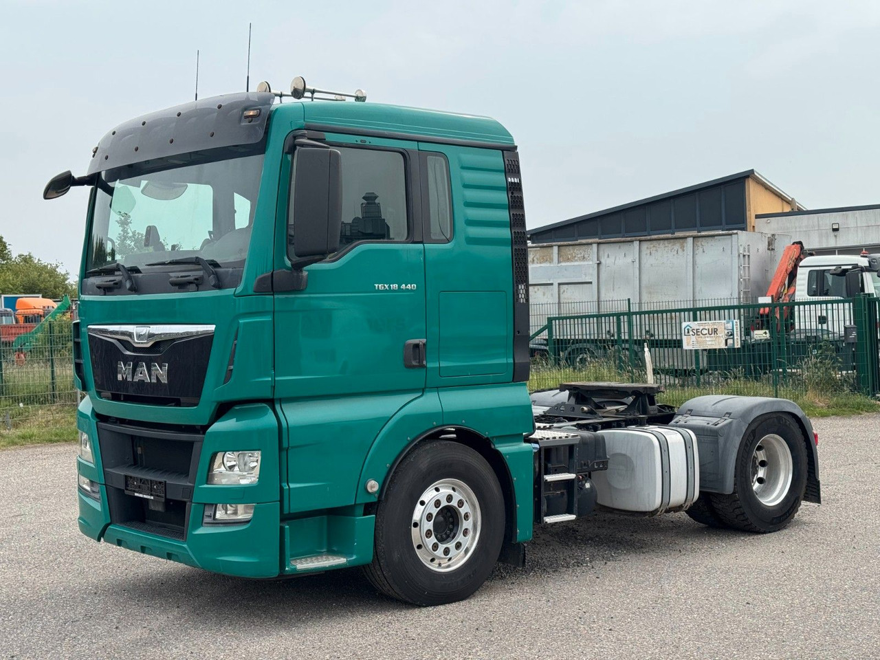 MAN 18.440 4X2 mit Kipphydraulik Top Zustand - Tractor truck: picture 1 MAN 18.440 4X2 mit Kipphydraulik Top Zustand - Tractor truck: picture 1