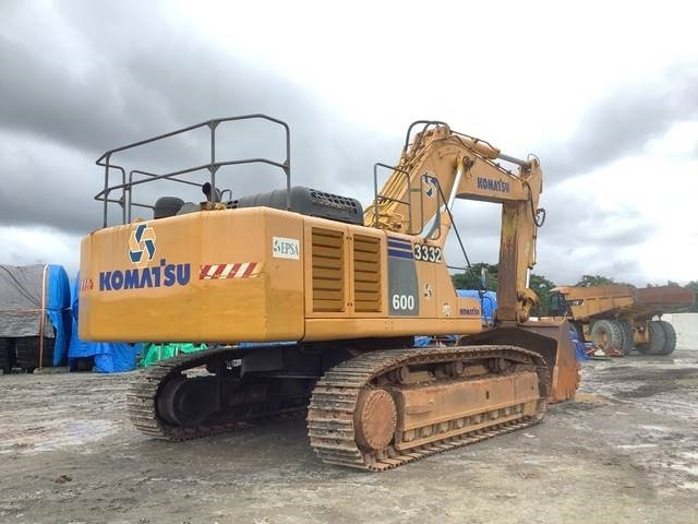 Komatsu PC600-8 - Crawler excavator: picture 3 Komatsu PC600-8 - Crawler excavator: picture 3