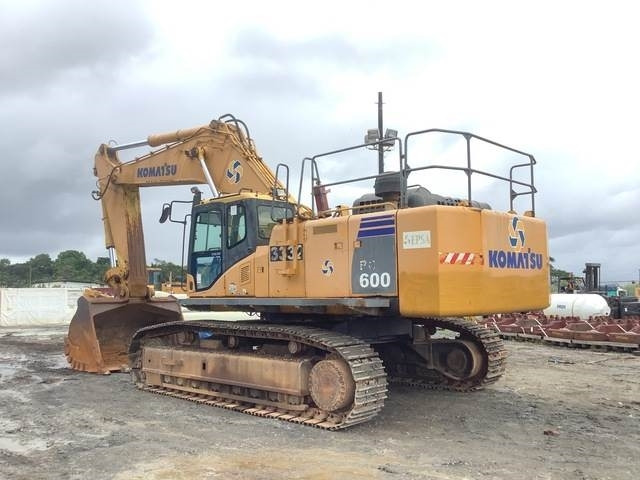 Komatsu PC600-8 - Crawler excavator: picture 2 Komatsu PC600-8 - Crawler excavator: picture 2