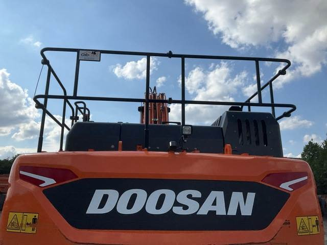 Crawler excavator Doosan DX300LC-7: picture 20
