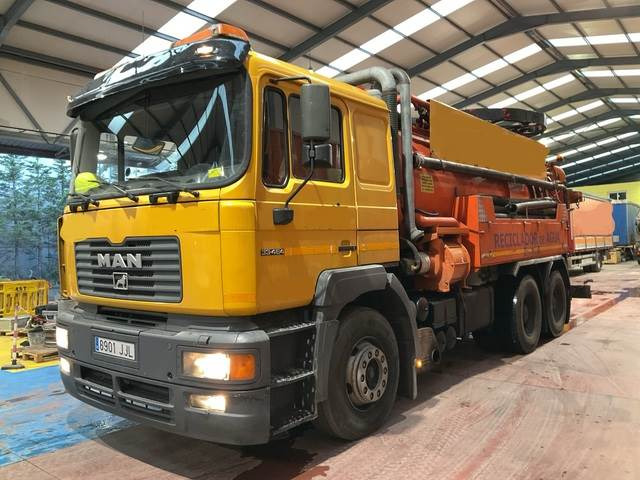 MAN TG33.464 - Crawler excavator: picture 1 MAN TG33.464 - Crawler excavator: picture 1
