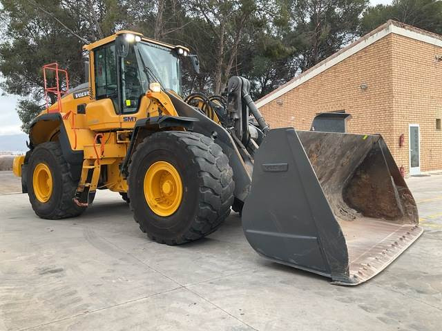 Volvo L150H - Wheel loader: picture 4 Volvo L150H - Wheel loader: picture 4