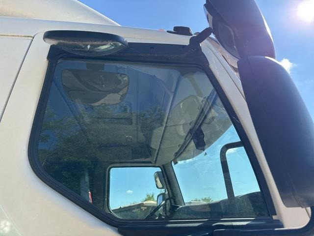 Utility/ Special vehicle Renault C380: picture 24 Utility/ Special vehicle Renault C380: picture 24