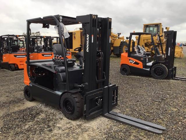 Doosan B35X-7 PLUS - Electric forklift: picture 4 Doosan B35X-7 PLUS - Electric forklift: picture 4