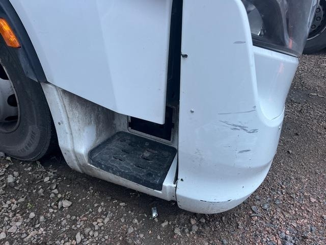 Tractor truck Iveco S-Way 460: picture 15