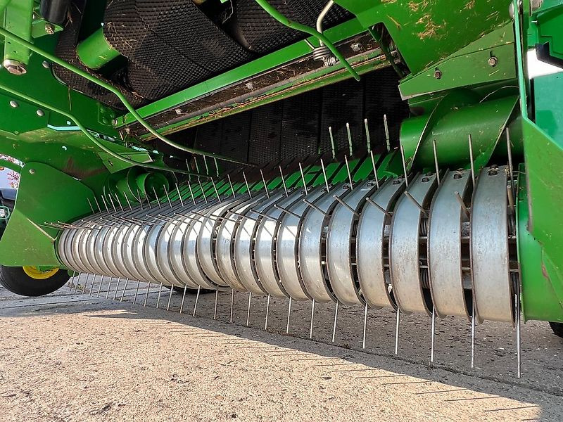 Round baler John Deere 842 HiFlow: picture 11