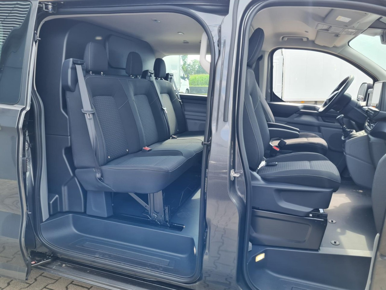 Small van, Combi van Ford Custom Kasten 320 L2 Trend Doka 5-Sitze KAMERA TEMPO: picture 17 Small van, Combi van Ford Custom Kasten 320 L2 Trend Doka 5-Sitze KAMERA TEMPO: picture 17