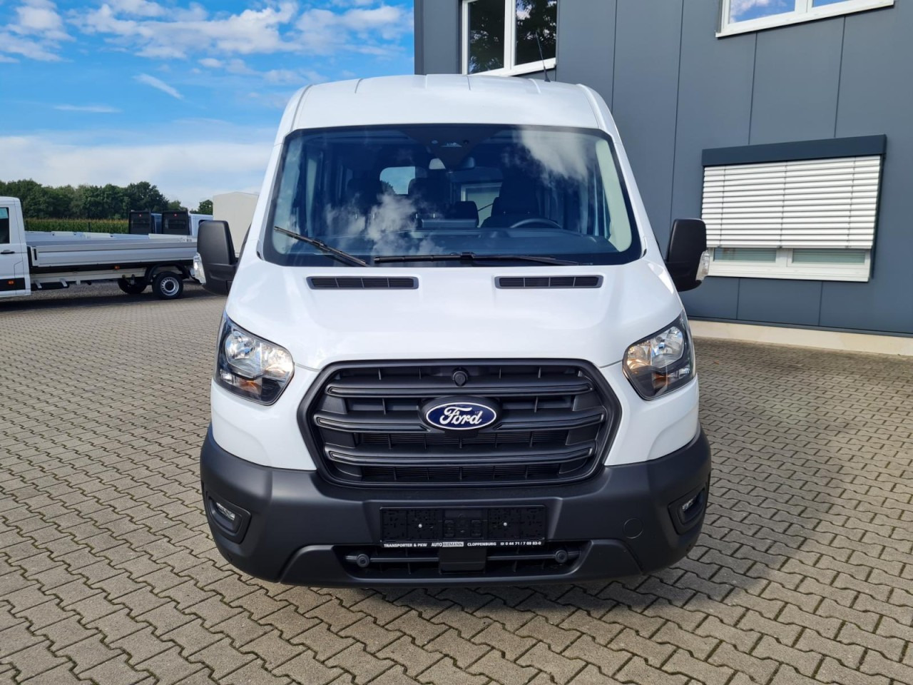 Ford Transit 350 Kombi TDCi L3 AG Trend 9 Sitze AHK KAMERA - Minibus, Passenger van: picture 2 Ford Transit 350 Kombi TDCi L3 AG Trend 9 Sitze AHK KAMERA - Minibus, Passenger van: picture 2