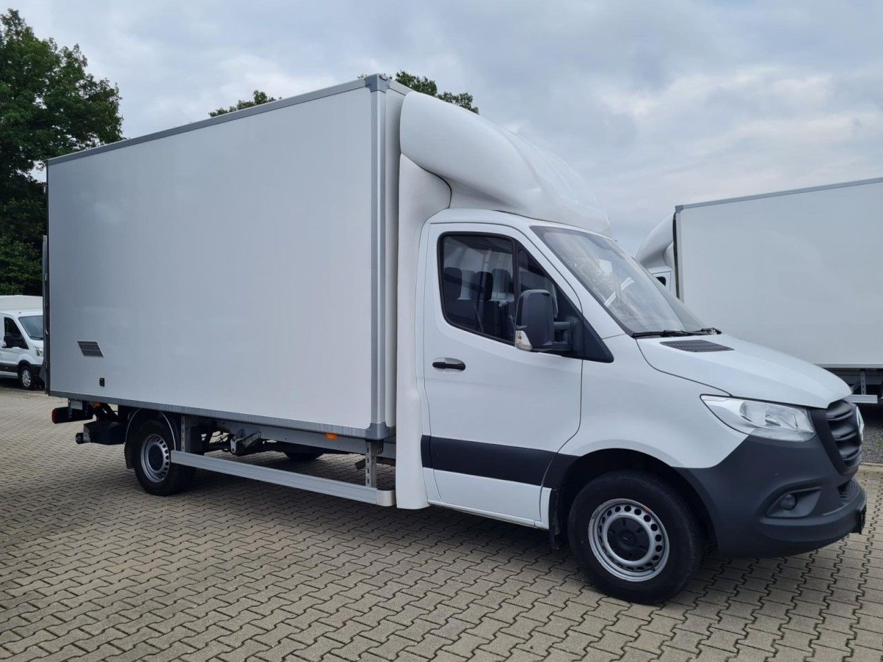 Mercedes-Benz Sprinter 315 CDI Koffer LBW RWD KLIMA TEMPOMAT - Closed box van: picture 3 Mercedes-Benz Sprinter 315 CDI Koffer LBW RWD KLIMA TEMPOMAT - Closed box van: picture 3