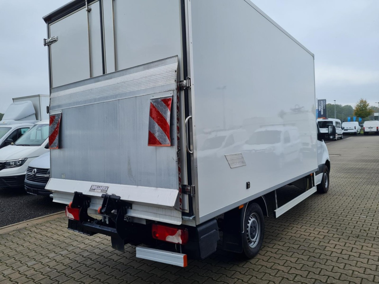 Mercedes-Benz Sprinter 315 RWD Möbel Koffer LBW KLIMA TEMPOMAT - Closed box van: picture 4 Mercedes-Benz Sprinter 315 RWD Möbel Koffer LBW KLIMA TEMPOMAT - Closed box van: picture 4