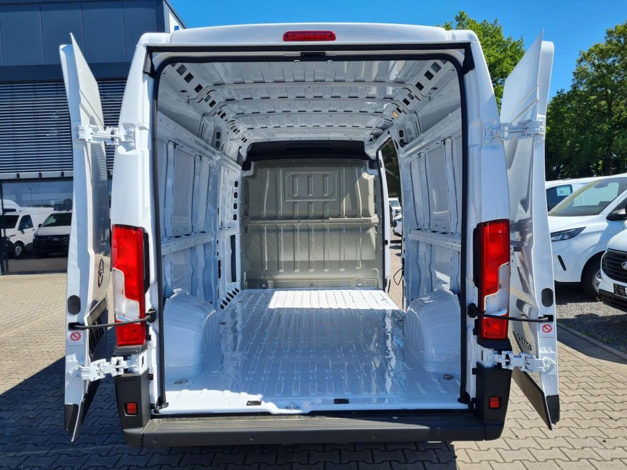 Opel Movano 35 Cargo Kasten L3H2 KLIMA KOMFORT PDC TE - Panel van: picture 5 Opel Movano 35 Cargo Kasten L3H2 KLIMA KOMFORT PDC TE - Panel van: picture 5