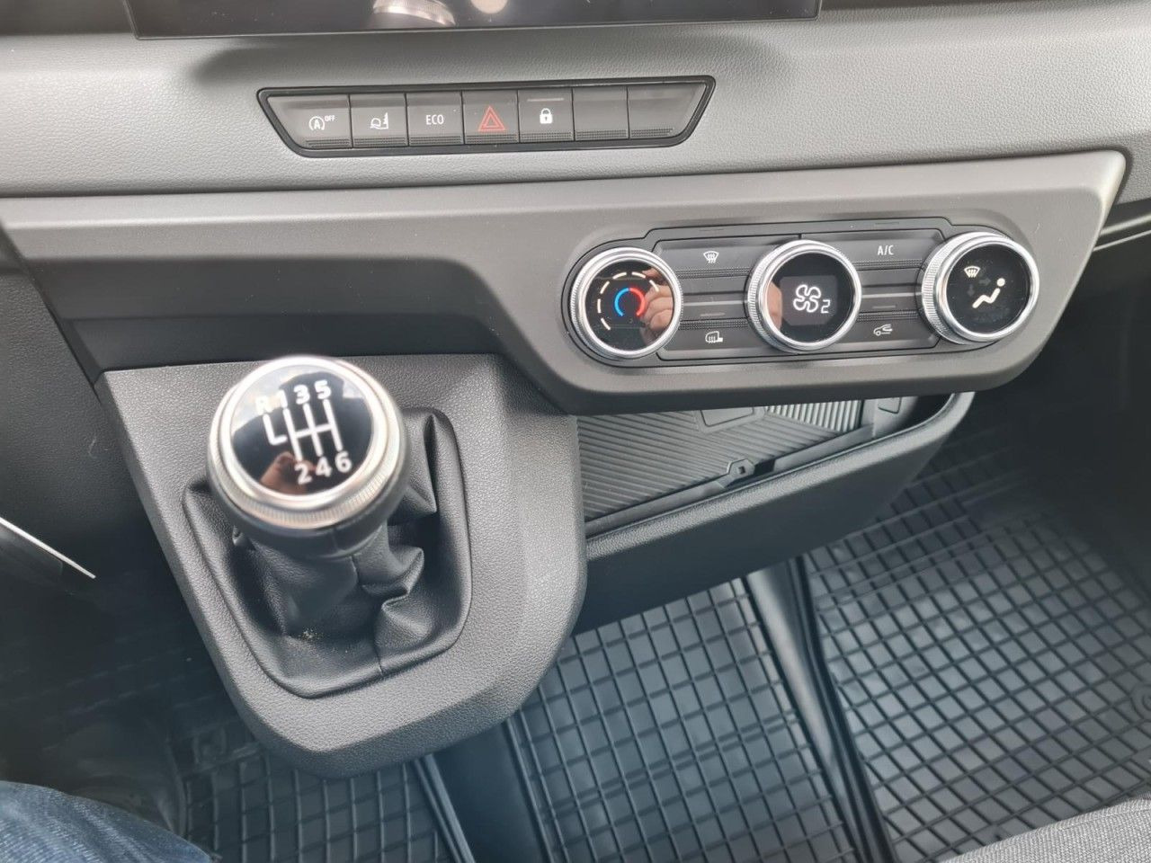 Open body delivery van Renault Master New 35 Pritsche lang KLIMA KOMFORT TEMPOM: picture 17
