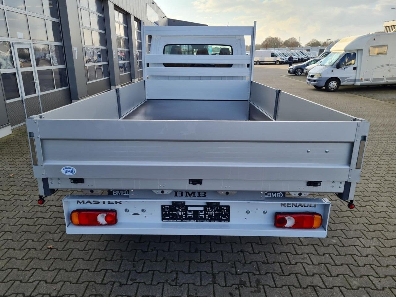Renault Master New 35 Pritsche lang KLIMA KOMFORT TEMPOM - Open body delivery van: picture 5 Renault Master New 35 Pritsche lang KLIMA KOMFORT TEMPOM - Open body delivery van: picture 5