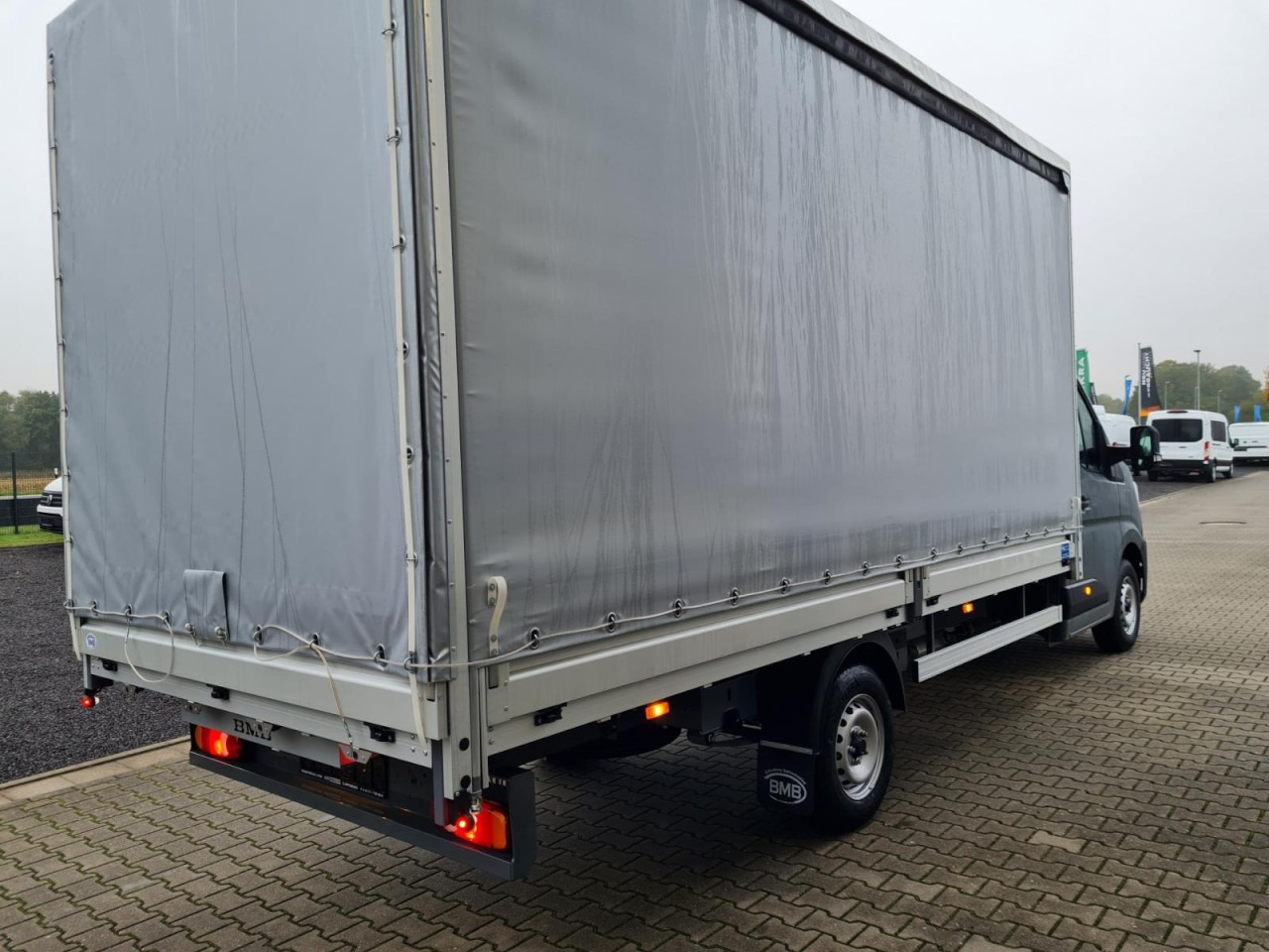 Renault Master Pritsche Schiebe Plane 10 Pal. LUFTFEDERUNG - Curtain side van: picture 5 Renault Master Pritsche Schiebe Plane 10 Pal. LUFTFEDERUNG - Curtain side van: picture 5