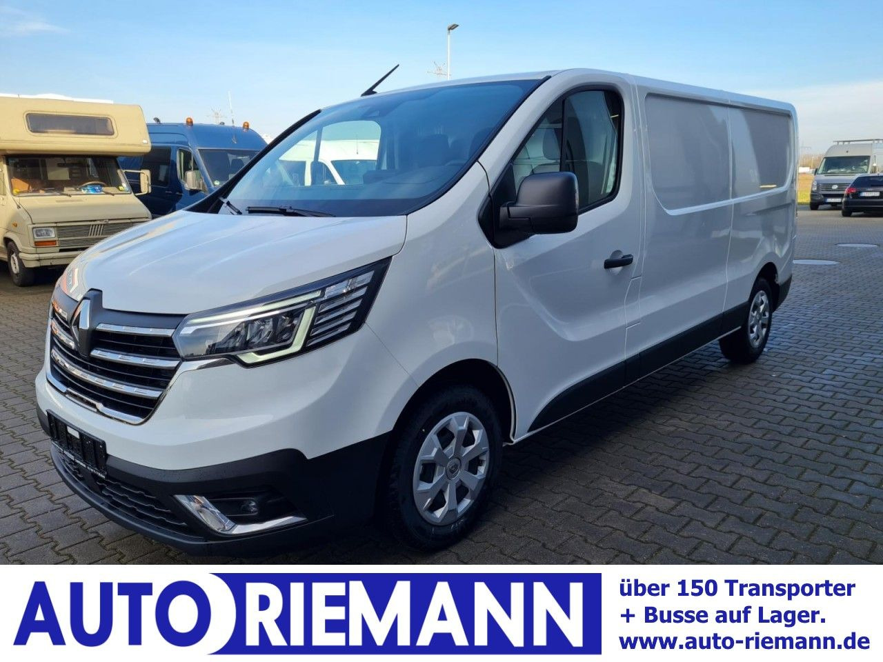Renault Trafic Kasten L2 Advance AHK KLIMA LED PDC TEMPO - Small van: picture 1 Renault Trafic Kasten L2 Advance AHK KLIMA LED PDC TEMPO - Small van: picture 1