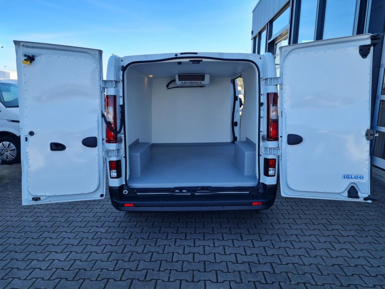 Renault Trafic Kühlkasten dCi 130 L2H1 3,0t Navi App Kli - Refrigerated delivery van: picture 4 Renault Trafic Kühlkasten dCi 130 L2H1 3,0t Navi App Kli - Refrigerated delivery van: picture 4