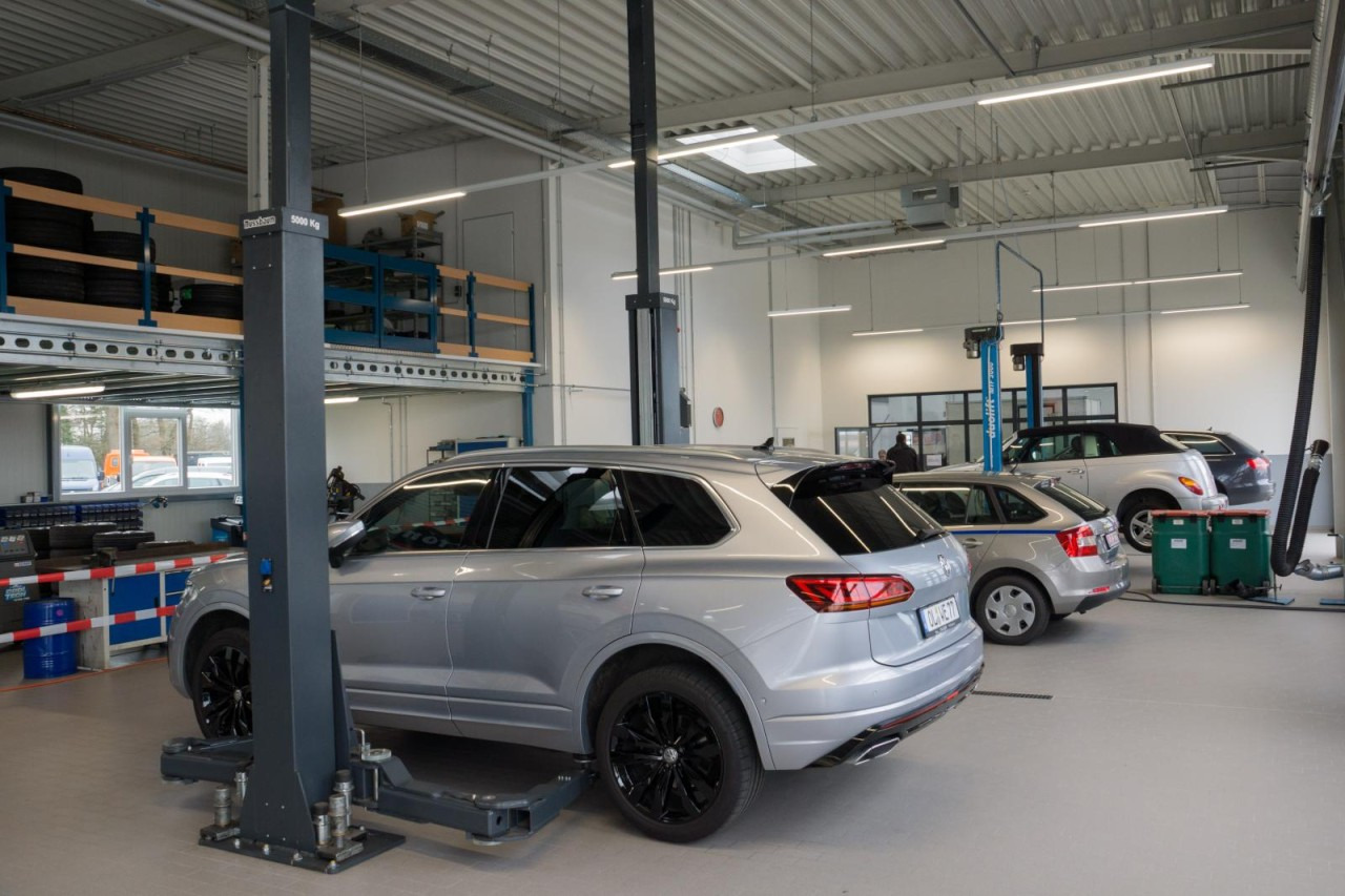 New Open body delivery van, Combi van Volkswagen Crafter 35 Pritsche Doka TDI L4 KLIMA PDC TEMPOMAT: picture 21 New Open body delivery van, Combi van Volkswagen Crafter 35 Pritsche Doka TDI L4 KLIMA PDC TEMPOMAT: picture 21