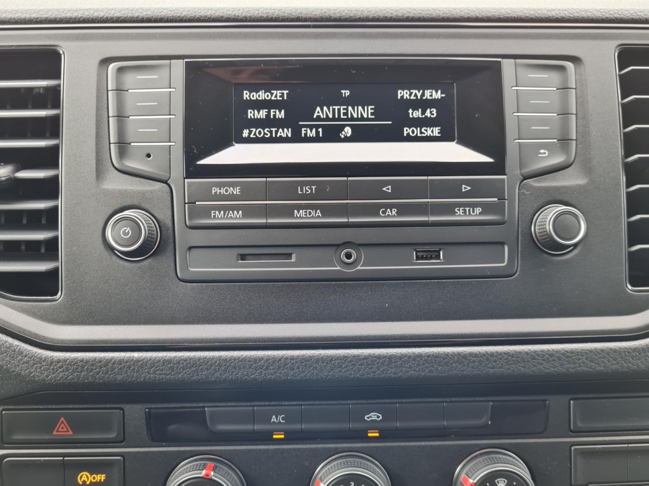 Curtain side van Volkswagen Crafter 35 Pritsche Schlafkabine LED TEMPOMAT: picture 20