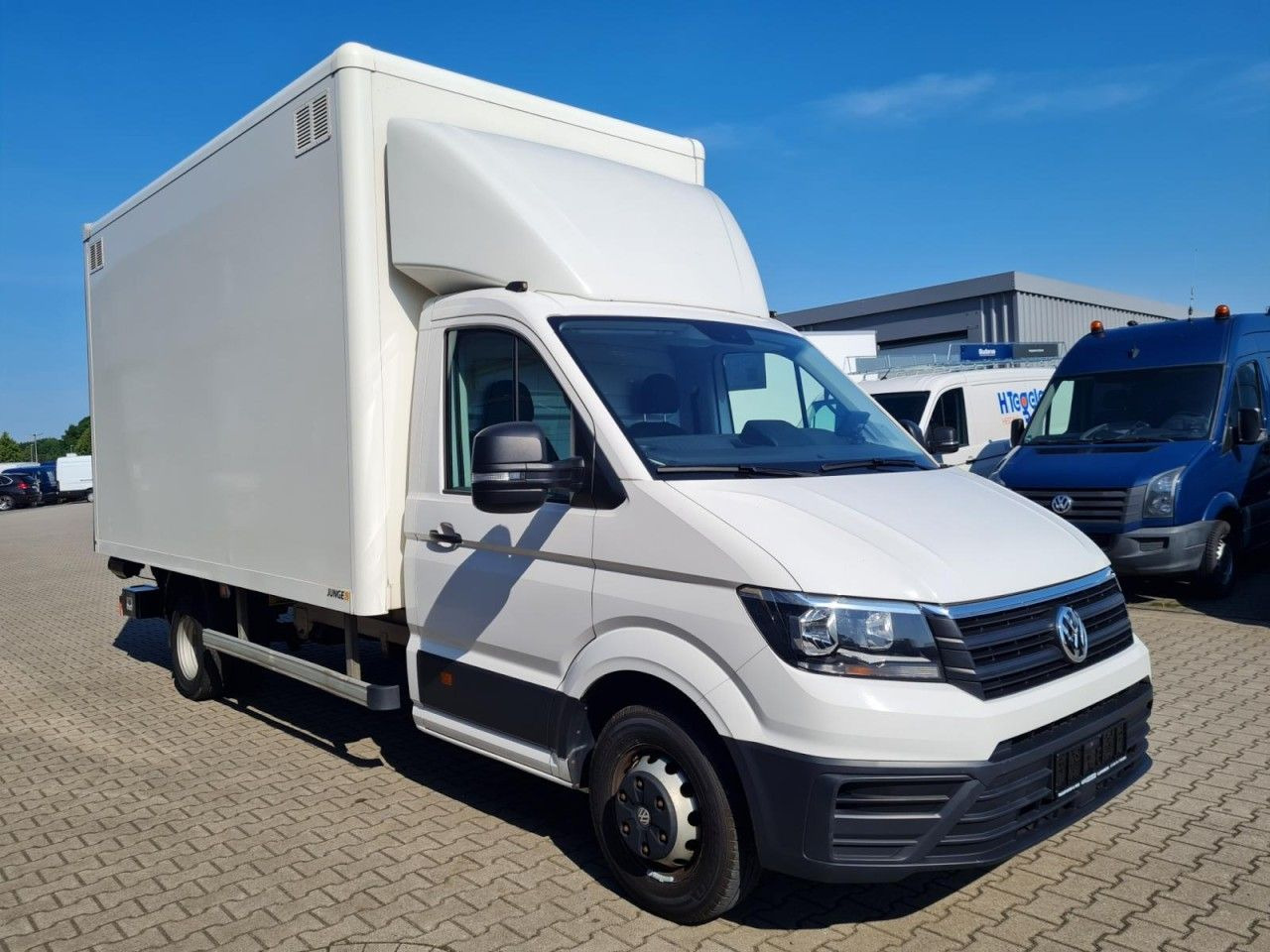 Volkswagen Crafter 50 Koffer hoch 2.0 TDI LBW KLIMA KAMERA - Closed box van: picture 3 Volkswagen Crafter 50 Koffer hoch 2.0 TDI LBW KLIMA KAMERA - Closed box van: picture 3