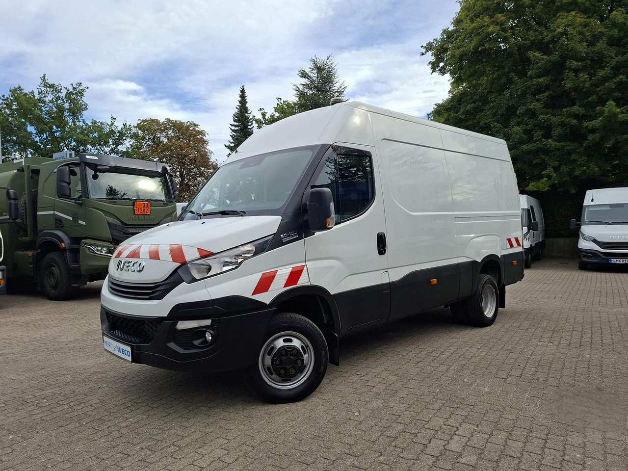 Iveco Daily 50C18HA8 V AHK, RADIO, KLIMA, 132 kW (1... - Open body delivery van: picture 1 Iveco Daily 50C18HA8 V AHK, RADIO, KLIMA, 132 kW (1... - Open body delivery van: picture 1