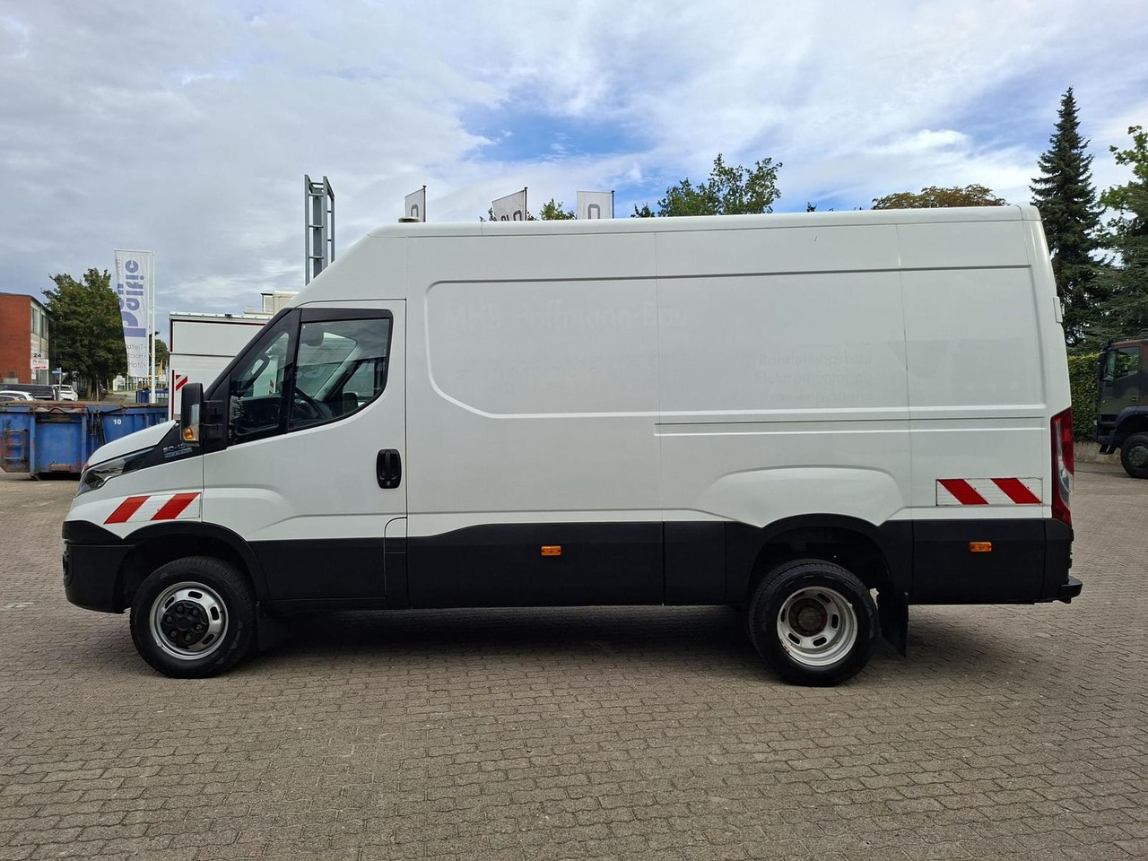 Iveco Daily 50C18HA8 V AHK, RADIO, KLIMA, 132 kW (1... - Open body delivery van: picture 2 Iveco Daily 50C18HA8 V AHK, RADIO, KLIMA, 132 kW (1... - Open body delivery van: picture 2